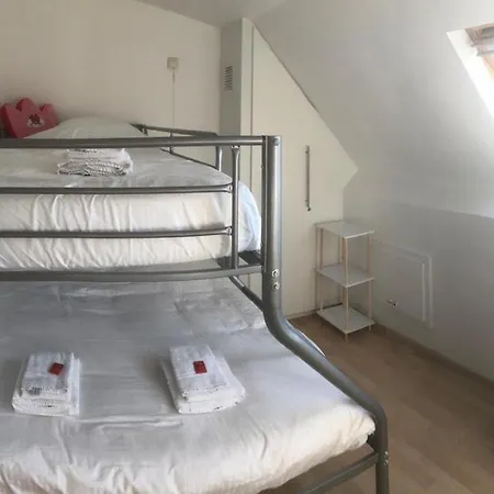 アパート Modern And Large 2 Bedroom In Westende