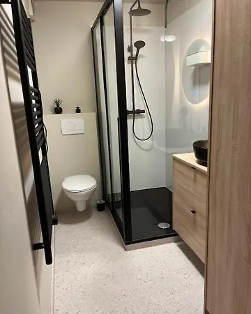 Modern And Large 2 Bedroom In Westende Apartmán