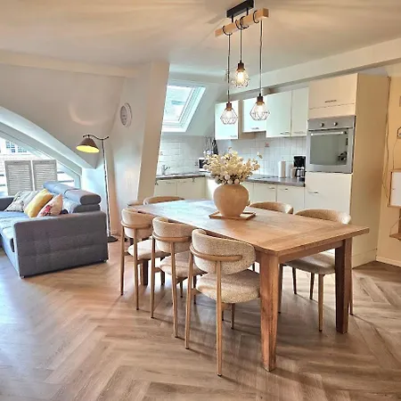 Modern And Large 2 Bedroom In Westende *