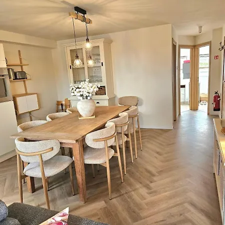 アパート Modern And Large 2 Bedroom In Westende *