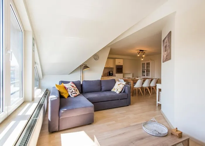 Modern And Large 2 Bedroom In Westende Apartment *