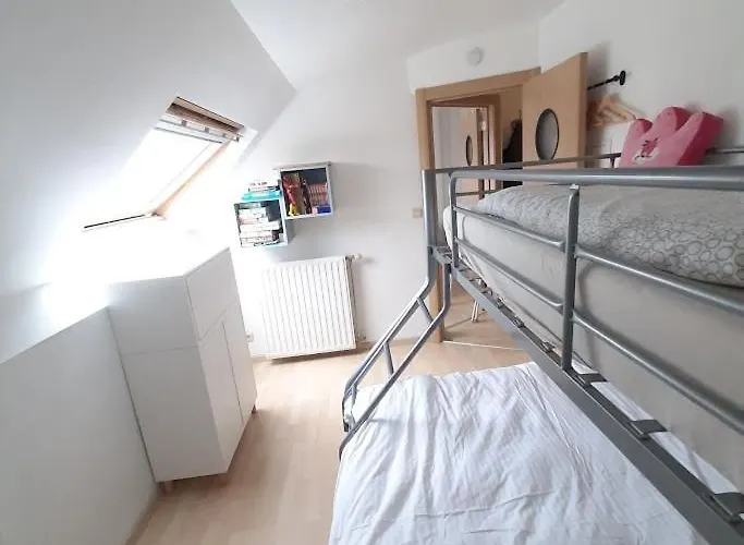 Modern And Large 2 Bedroom In Westende *