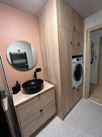 公寓 Modern And Large 2 Bedroom In Westende *